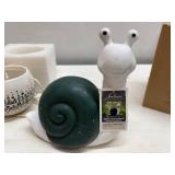 MM1. Garden Lot-Ceramic Pot, Snail Plastic, LED Frog Acrylic(Works, but needs hot glue on bubble & Buuterfly)