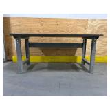 ADJUSTABLE HEAVY-DUTY WORKBENCH