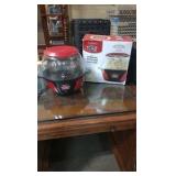 popcorn maker