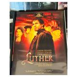 DR - DVD Movie Lot - The Hurt Locker, Forrest Gump, Casino Royale, Unbroken, Red, Luther