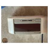 DR - VTech Cordless Phone System & Westclox Stereo Alarm Clock Radio
