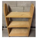 LG - Vintage Wooden Shelf