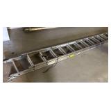 LG - Werner 24 ft Extension Ladder - Model DI224-2 - 225 lb Max Load, Type II