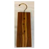 DR - Remington Mark IV-C Cord/Cordless Shaver, Italian Rose Bouquet Body Wash Gift Set, Scarf Hanger, Tie/Belt Hanger and Cedar Hanger