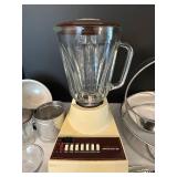 DR - Hamilton Beach Blender 14-Speed & Vintage Kitchenware Set - Glass Jar, Mugs & Bakeware