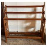 G - Quaint Vintage Wooden Quilt Stand