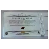 Mikael Granlund RC Auto & Tri-Colored Jumbo Relic /25 2013-14 National Treasiures Booklet #26 Numbered 07/25 Beckett Graded 9 / 9 Minnesota Wild Hockey Card