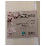 NEW WOMEN OWNED PURELY INDULGENT BATH MAT WHITE