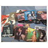 Lot of 45 records, many popular art...