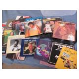 Lot of 45 records, many popular art...