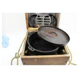 BB Vintage Cast Iron Cookware Set in Wooden Box