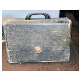 Zenith Long Distance Portable Radio - Vintage With Case