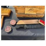 Kiwi Shoe Polish & Assorted Brushes in Wooden Box - Workshop Maintenance Set