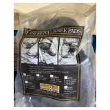 Hunter sockets , glue gun, knee pads and more. Garage lot