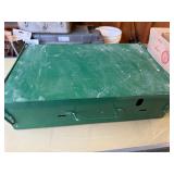 Vintage Coleman Model 425B camp stove