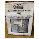 Vintage Sunbeam Bug Snapper Insect Killer -still