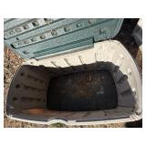 Rubbermaid outdoor storage aprox 42x24