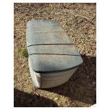Rubbermaid outdoor storage aprox 42x24