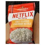 CA 4 - Popcorn Indiana Netflix Cult Classic Cheddar Kettle 6x3oz