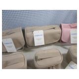 (EW3) Assortment of Travel Organize...