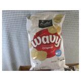 (C-2) 4 Big Bags of Original Wavy P...