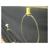 (CS) 2 Vintage Table Lamps Porcelai...