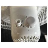 Midea FS40-8M Stand Fans - 120V 60Hz 0.37A, Pair