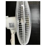 Midea FS40-8M Stand Fans (Lot of 2)