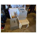 Munchkin Wood & Steel Baby Gate, Pet Carriers, and Miscellaneous Items