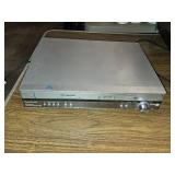 Panasonic SA-HT800V DVD/VCR Home Theater Sound System  - Powers On No Other Functions Tested