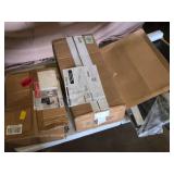 HUANUO Keyboard & Monitor Stand, AVLT Single Monitor Desk Mount - Unsfure if they are complete (heavy)