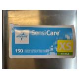 MSRP $300 10 BOXES XS NITRILE GLOVES MIXED LOT *4 MEDLINE FITGUARD HIGH SENSITIVTY & DRUG PROTECTION *2 MEDLINE SENSICARE SOFT STRETCH & TACTILE FEEL *1 MIDWAY HIGH DEXTERITY FOR PRECISION *3 