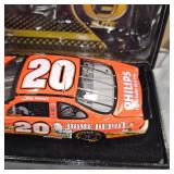 1/24th Nascars, Tony Stewart(2)
