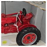 1:16 Farmall Super MTA