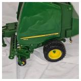 1:16 John Deere Baler