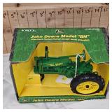 1/16th John Deere BN Tractor