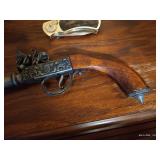 Decorative Pistol & Folding Knife