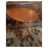 Set of (4) Oval Wooden TV Trays with Stand