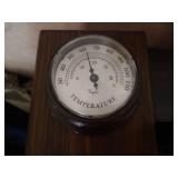 Thermometer & Weather Gauges