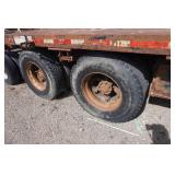 1995 Ford L9000 Flatbed With Mounted Fassi F330 Knuckle Boom Crane