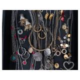Assorted Jewelry Lot: Necklaces & Bracelets - Mixed Metals