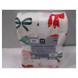 NEW Member’s Mark Festive Bow Pattern Holiday Throw Blanket