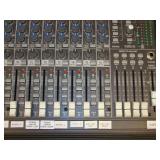 Mackie CR1604-VLZ 16-Channel 4-Bus Compact Analog Mixer