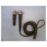 (2) Shure SM58 Professional XLR Dynamic Vocal Microphones / Mics for Live Performance, Studio Recording, Podcasting & Broadcasting with XLR Cable and Soft-Sided Shure Case