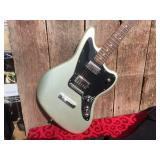 FENDER JAGUAR Guitar - MX12317337 Nice!