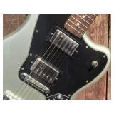 FENDER JAGUAR Guitar - MX12317337 Nice!