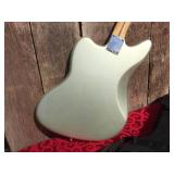FENDER JAGUAR Guitar - MX12317337 Nice!