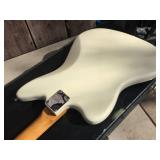 FENDER JAGUAR - Guitar with Case