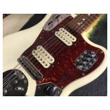 FENDER JAGUAR - Guitar with Case