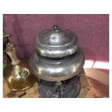 2 Vintage COLEMAN Lantern + Lamp
